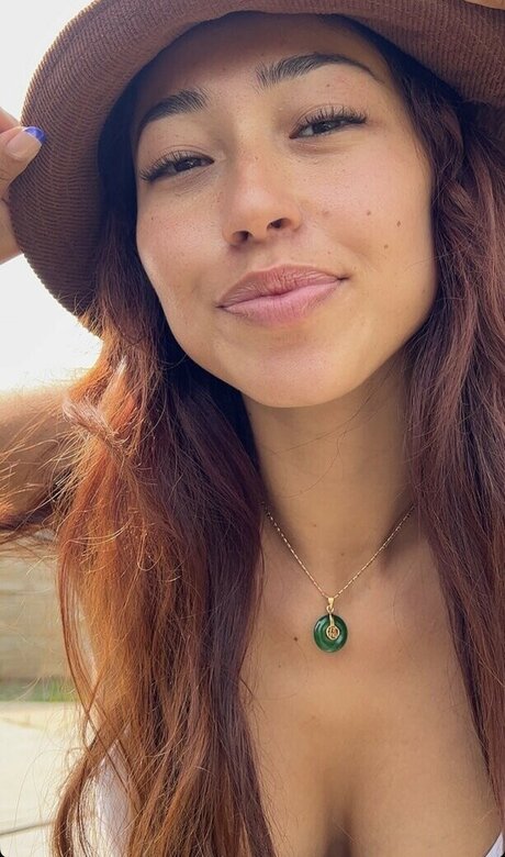 Olivia Jordan sexy actress galleries