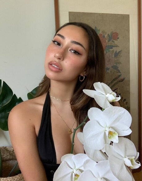 Olivia Jordan hd model pics