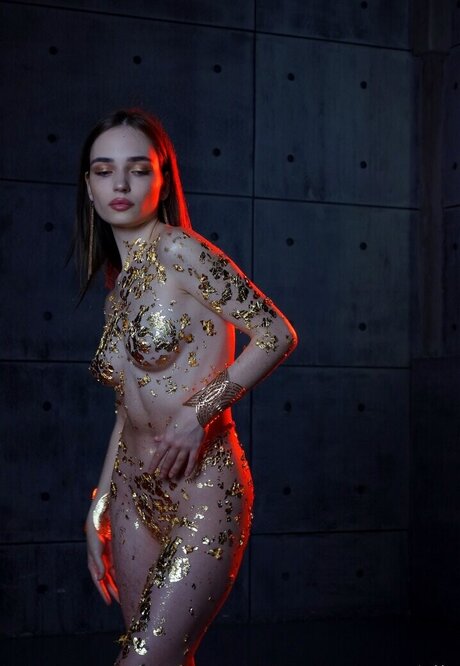 Kamilla Manina free model photo