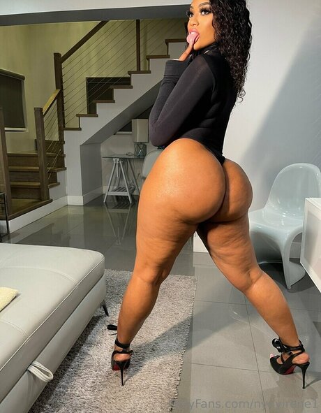 NyNyirene hot pornstar pictures