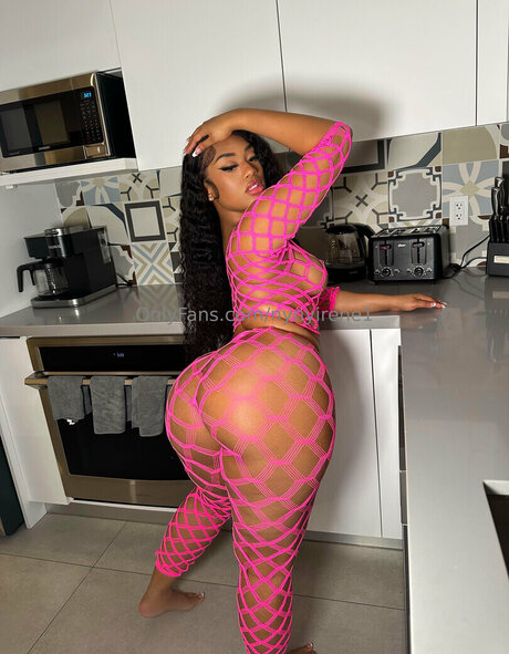 NyNyirene pornstar nudes pics