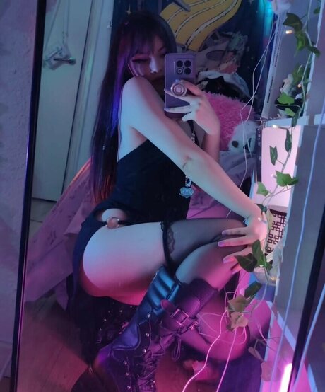 theakaleina model top galleries