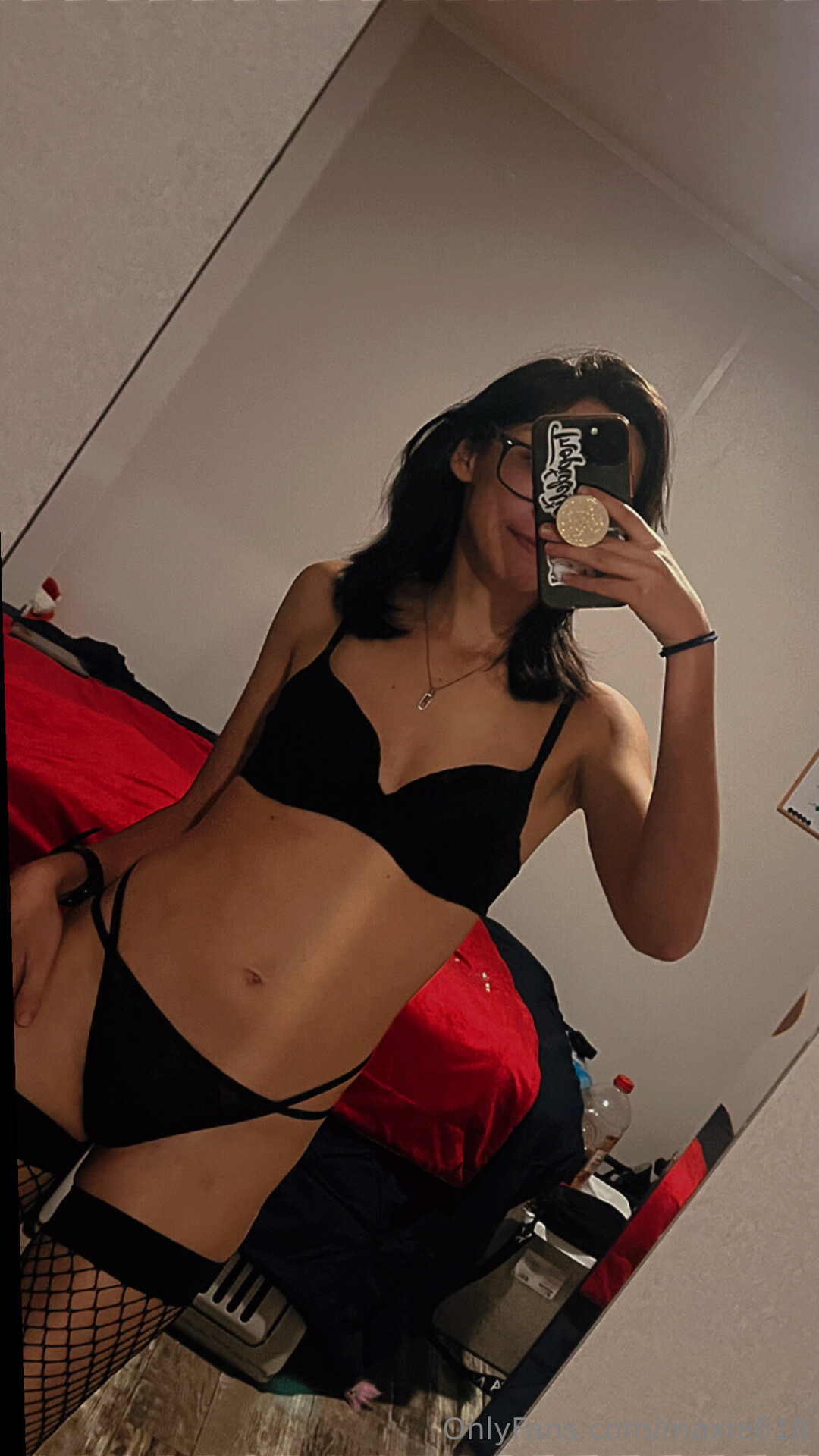 Maxie618 pornographic model pics