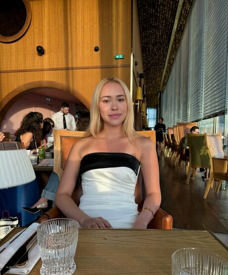 Agnessa Kosogon sexy actress galleries