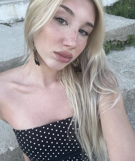 Tamara becca art model picture