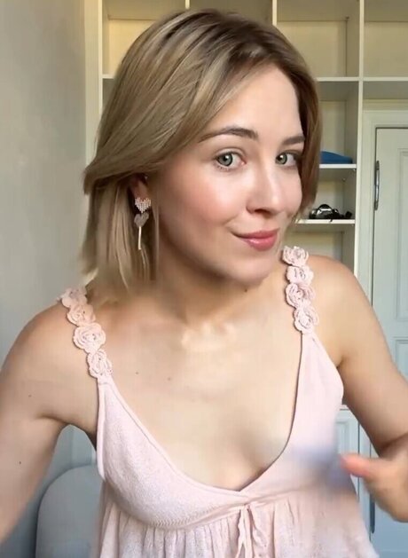 local onlyfans beautiful naked pic