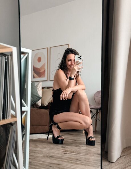 swim onlyfans hot nude image