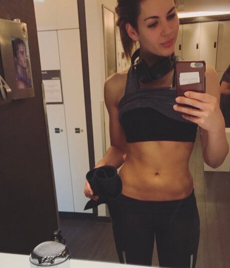 Anna Lea Mende nudes actress pic