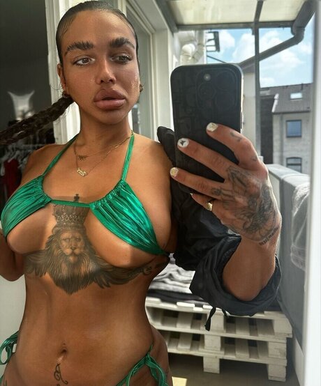 gloryhole princess onlyfans hd archive