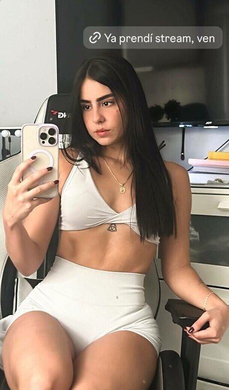 Mariana Villa star perfect images