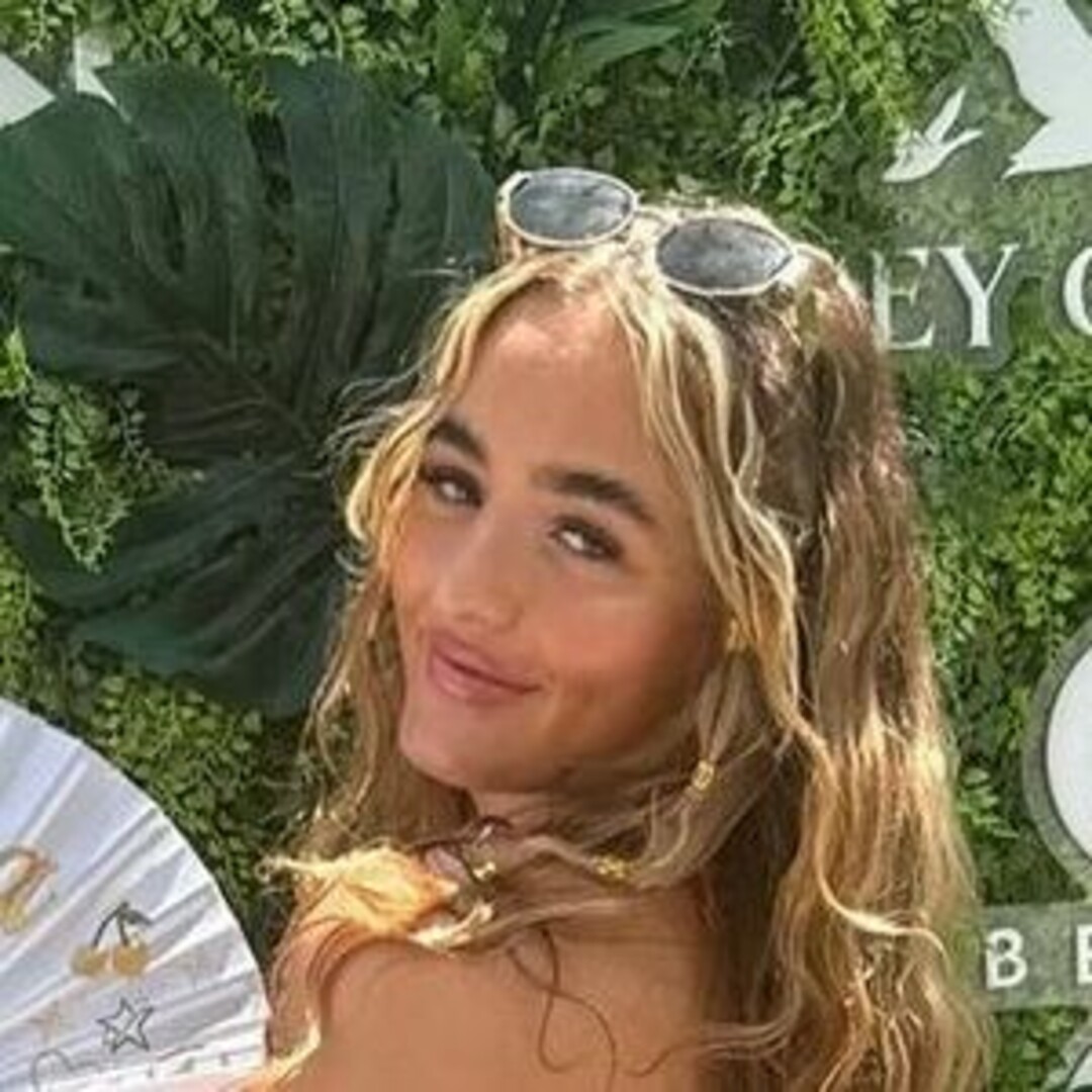 danielleelou naked model photo