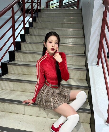 blonde secretary onlyfans hd image