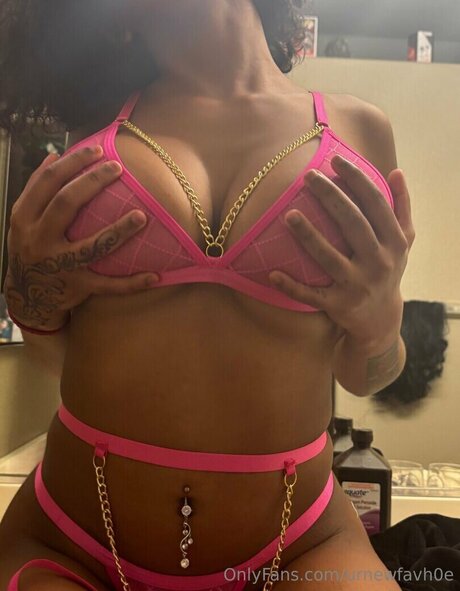 lesbian milf onlyfans free nude img