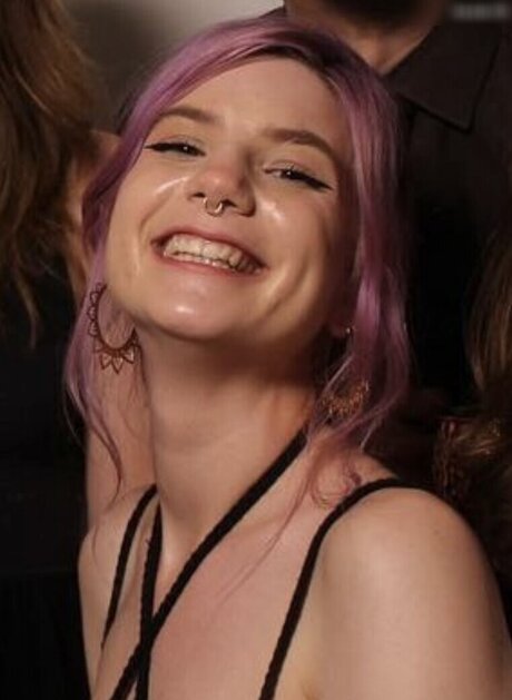 Facialize Me model perfect pictures