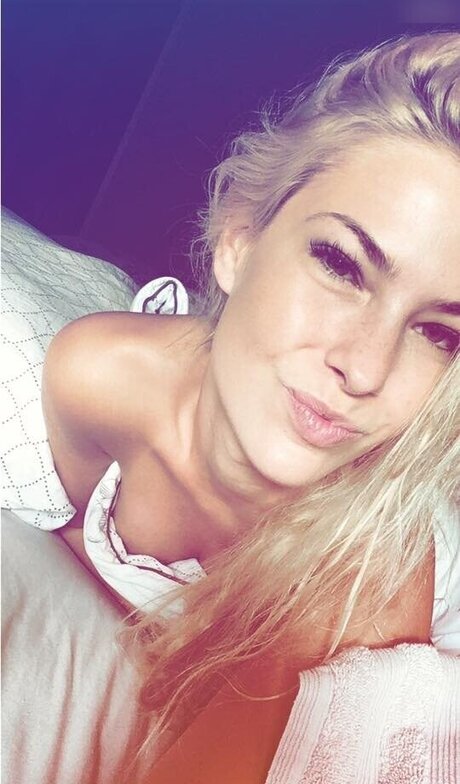 Isi Gl ck art pornstar archive