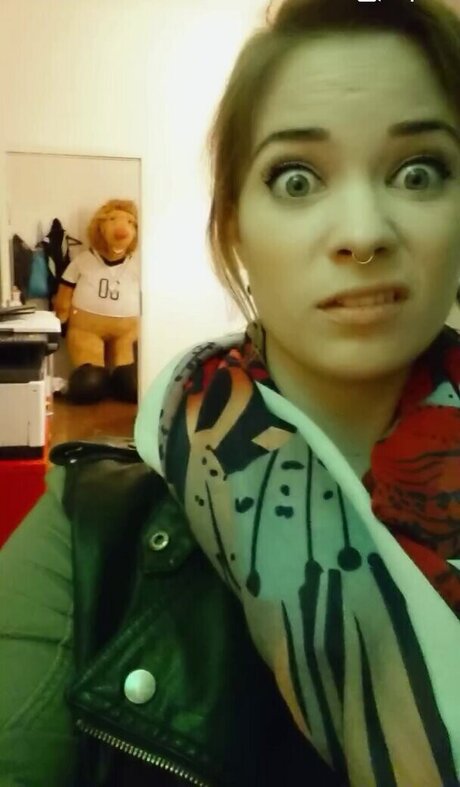 FreakinMagical naked model gallery