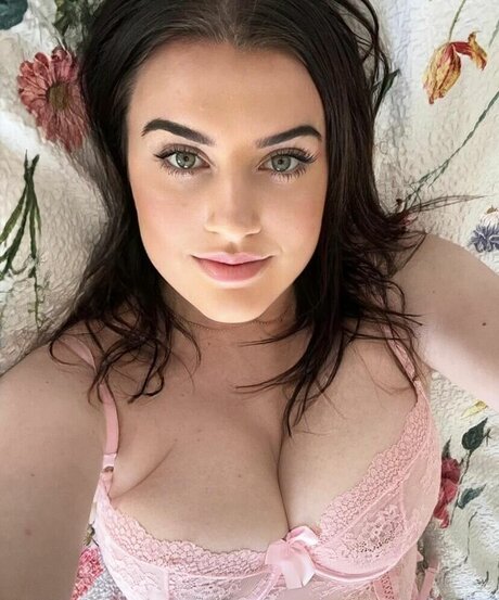 sophoalicexo nude actress photo