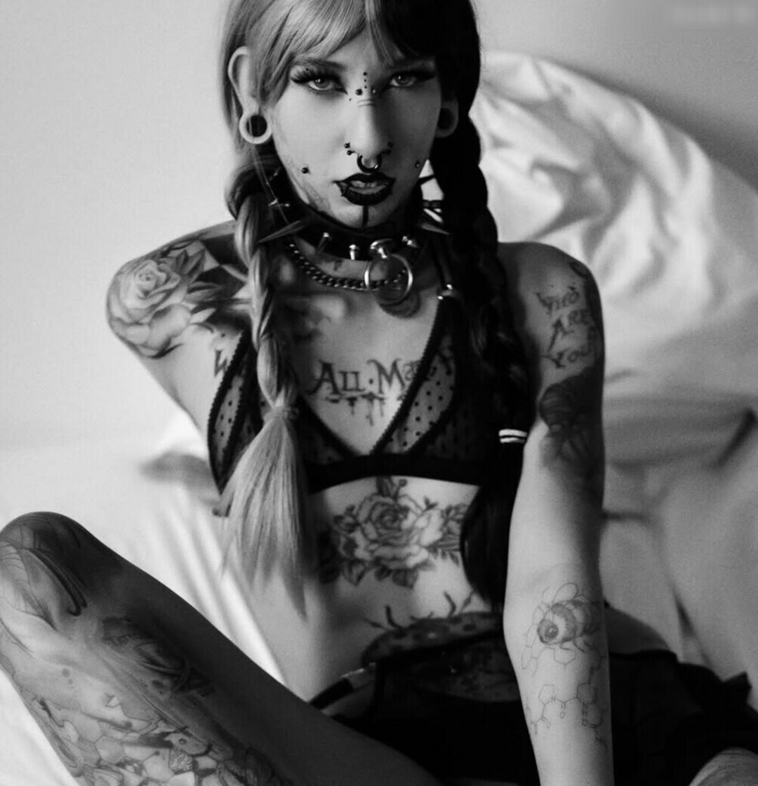 miicky3 0 star nude photos