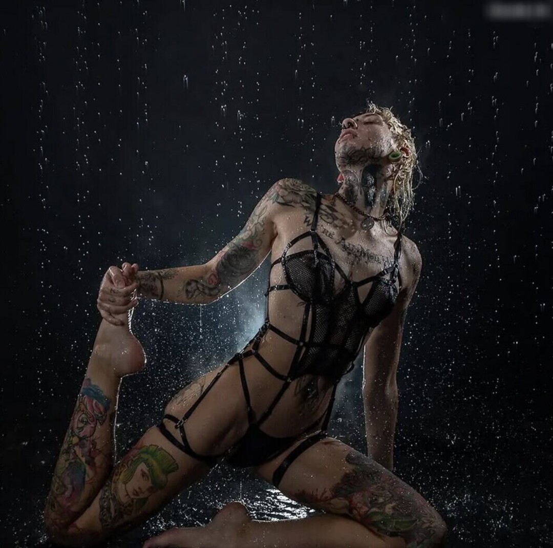 miicky3 0 hot model image
