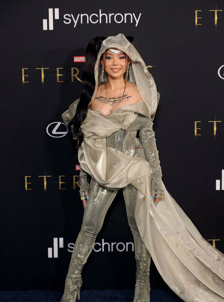 Bella Poarch pornstar top image