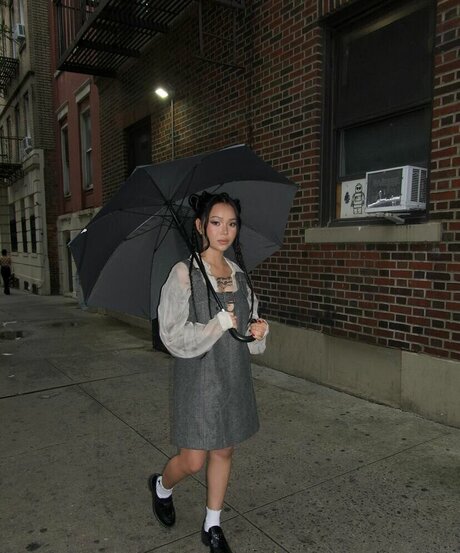 Bella Poarch art actress photo