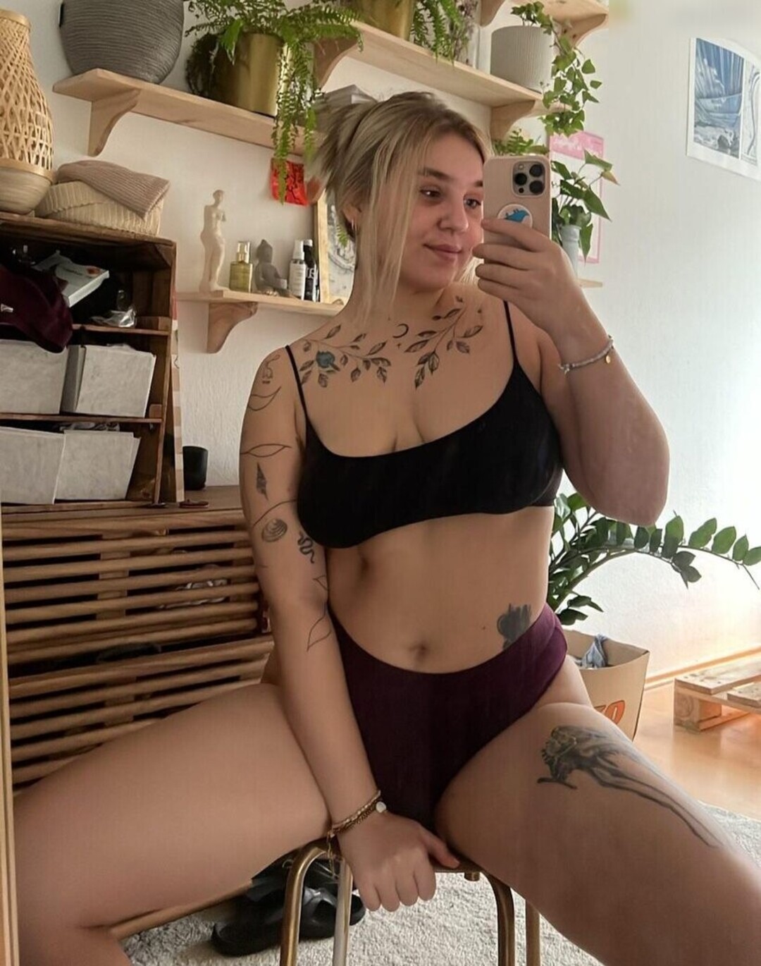 blonde babe onlyfans hot naked galleries