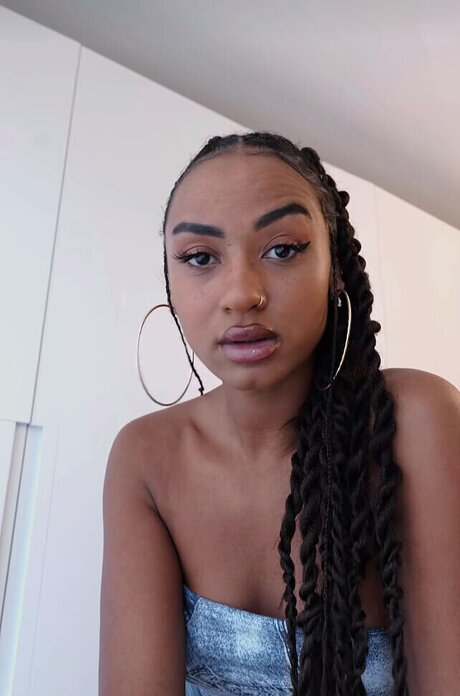 lesbian strapon onlyfans pornos galleries