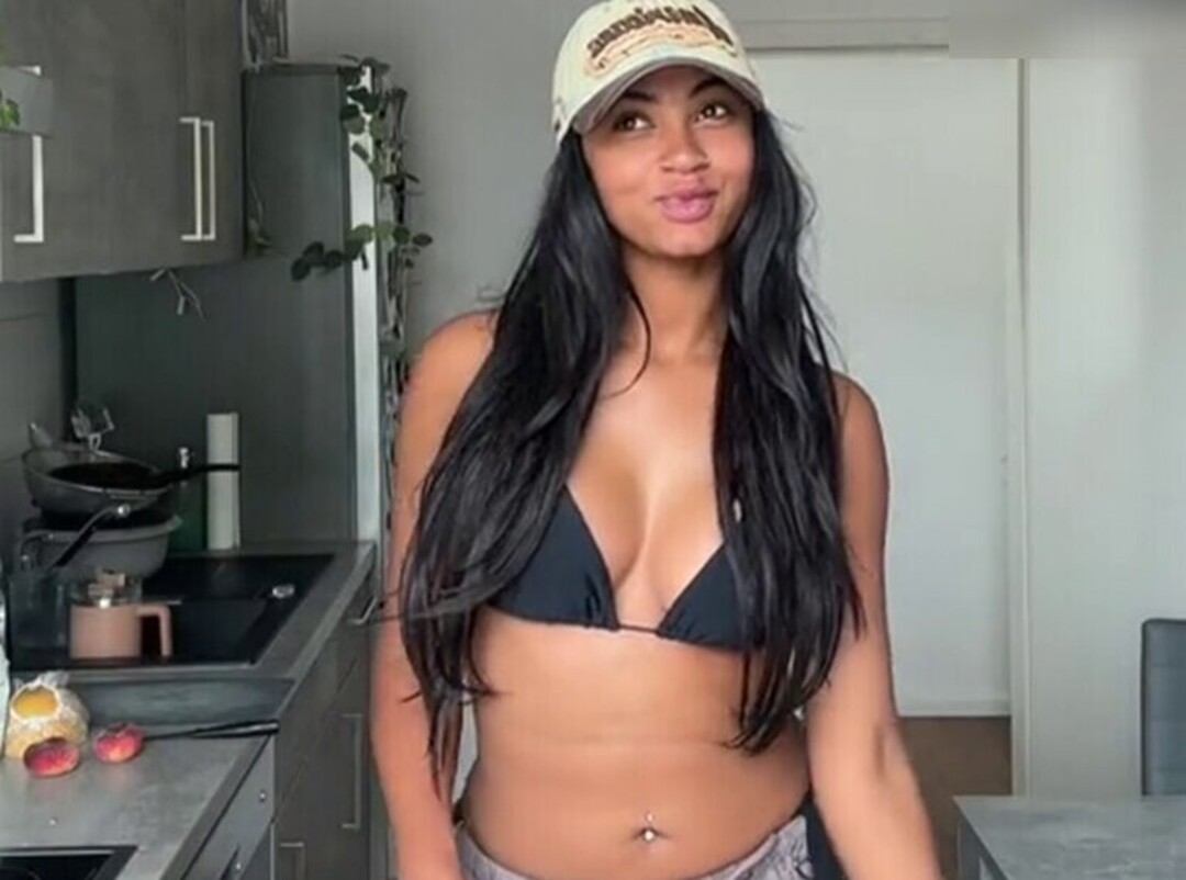pussy spreading onlyfans nude pics