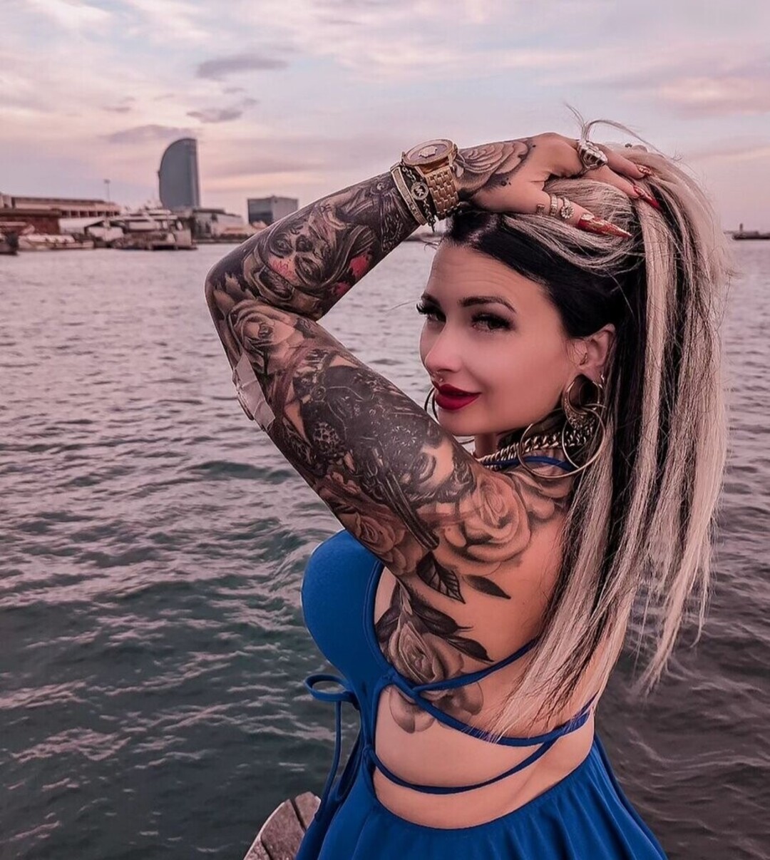 Lyn k44 sexy pornstar picture