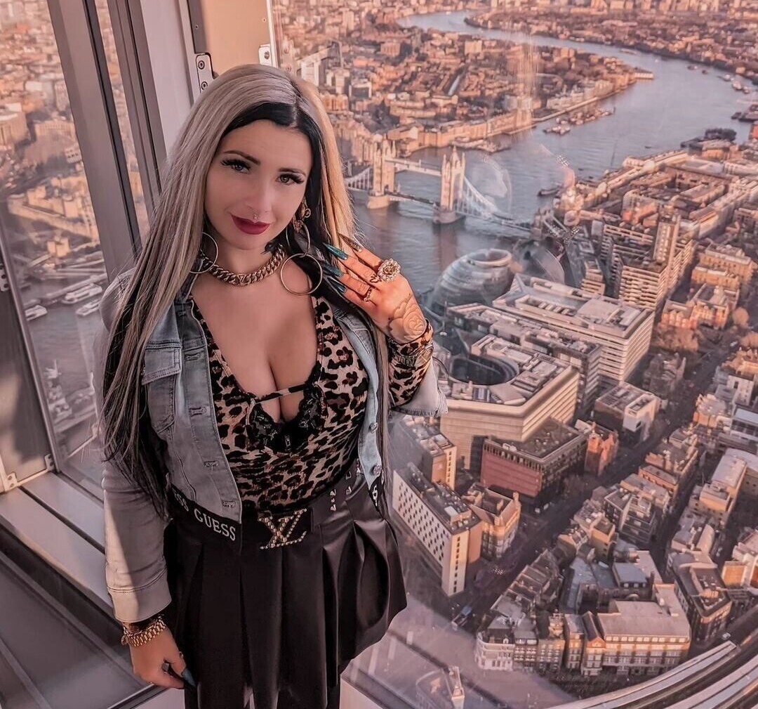 Lyn k44 exclusive pornstar image