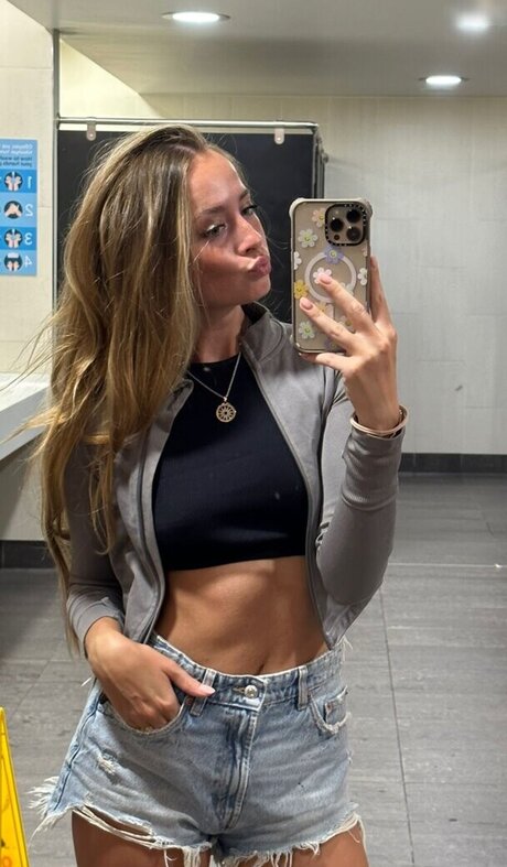 Lea Katharina Maria model nude img