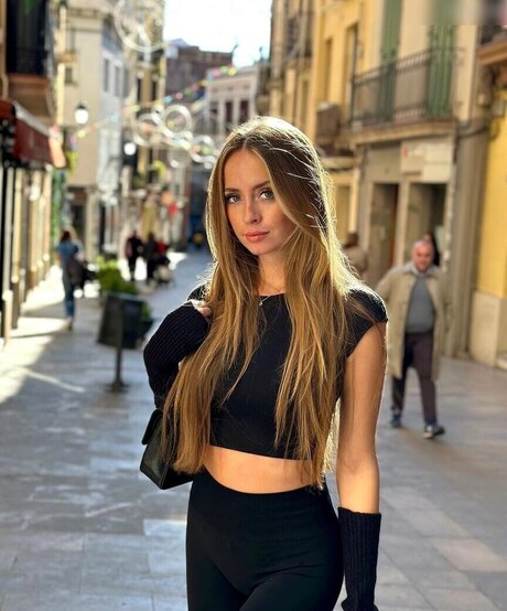 Lea Katharina Maria hd actress gallery