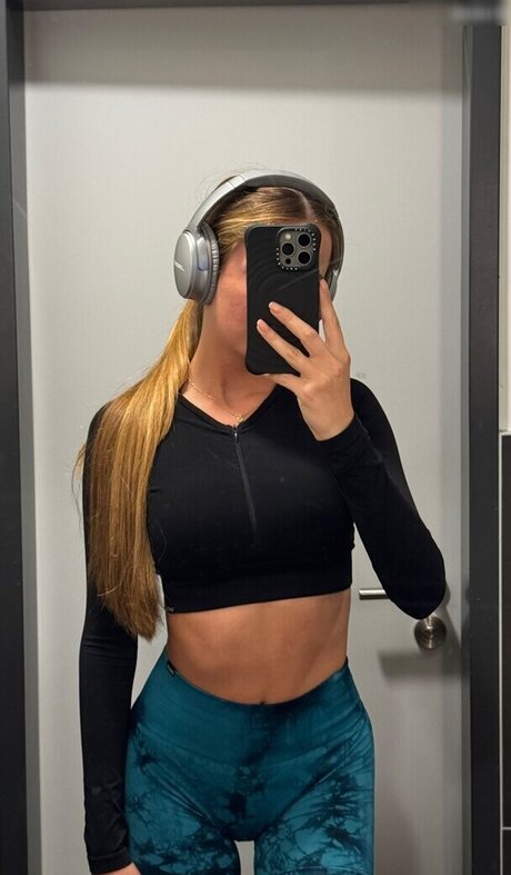 lesbian strapon onlyfans top gallery