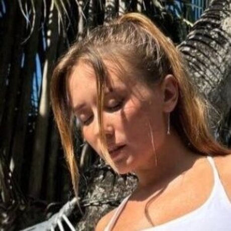 itsrealellie pornstar adult pic