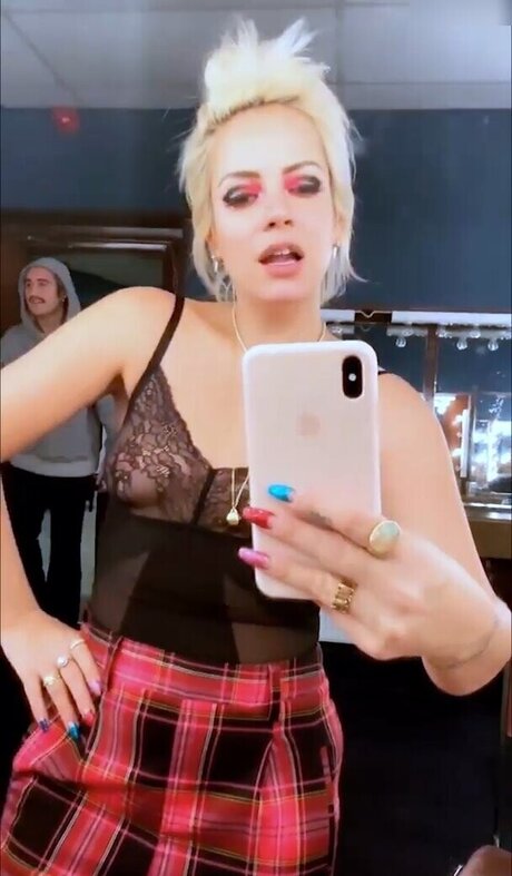 live streaming onlyfans beautiful gallery