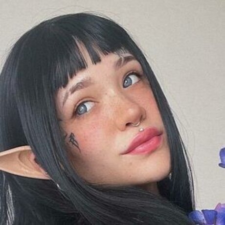 Blephs naked model pics