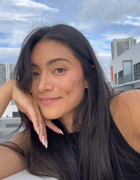 Jenny Chiu sexy actress archive