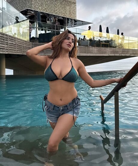 busty teen onlyfans hot porn photo