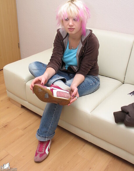 pool threesome onlyfans free xxx photo