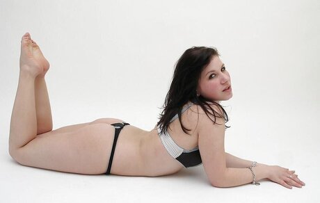 blonde midget onlyfans pretty img