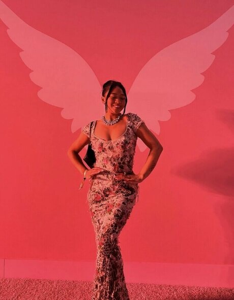 Suni Lee model hot pic