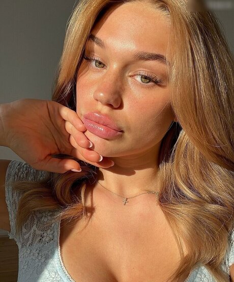 theresaxre star nude pic