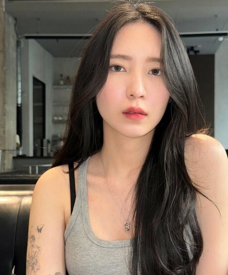 Mena Noona pornstar top images