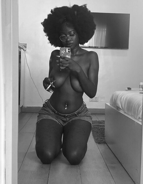 milf cumshot onlyfans pornographic images