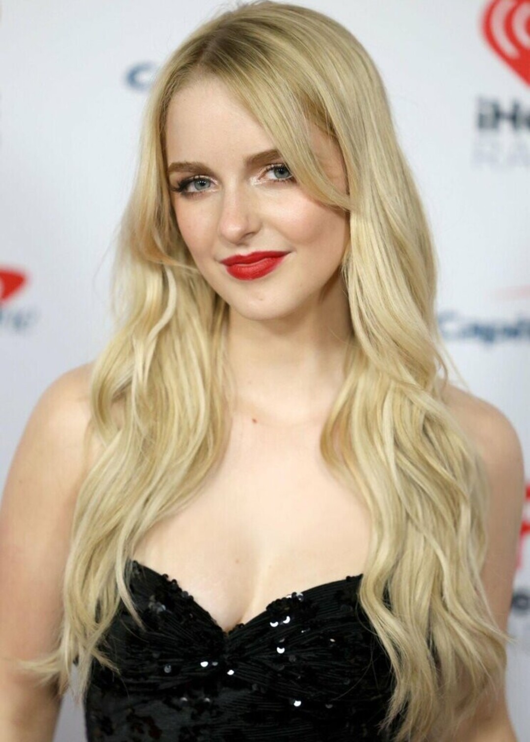 busty milf onlyfans free sex gallery