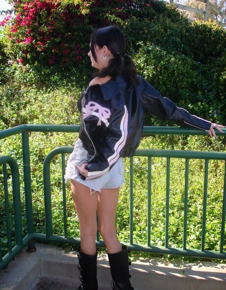 Aly Jade profile image