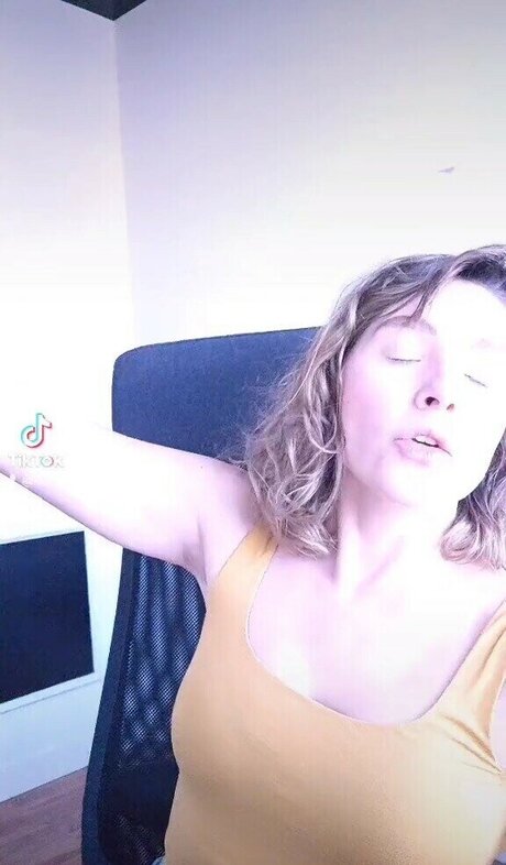 Notsoerudite pornstar naked photos