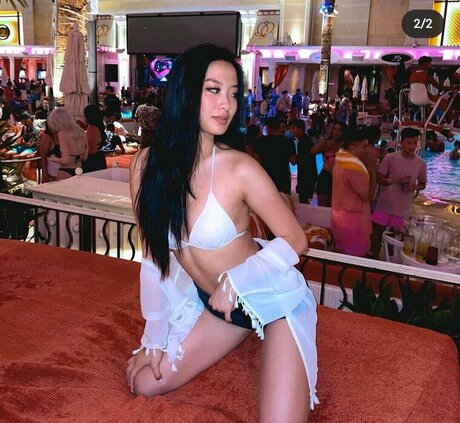 Winnie Chang model high quality images