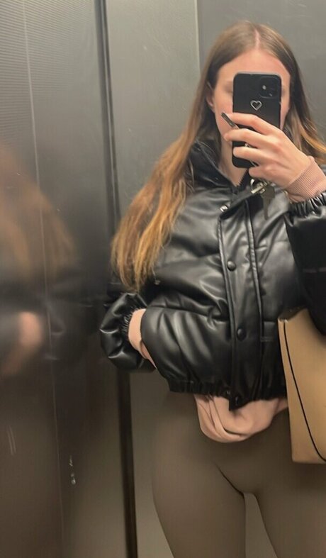 stepdaughter onlyfans hot naked pics