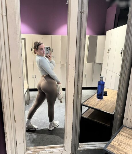 lesbians onlyfans hot galleries